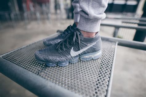 nike air vapormax damen schwarz grau meliert foot locker|nike vapormax foot locker.